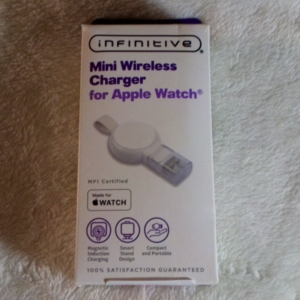 BRAND NEW INFINITIVE MINI WIRELESS CHARGER FOR APPLE WATCHES